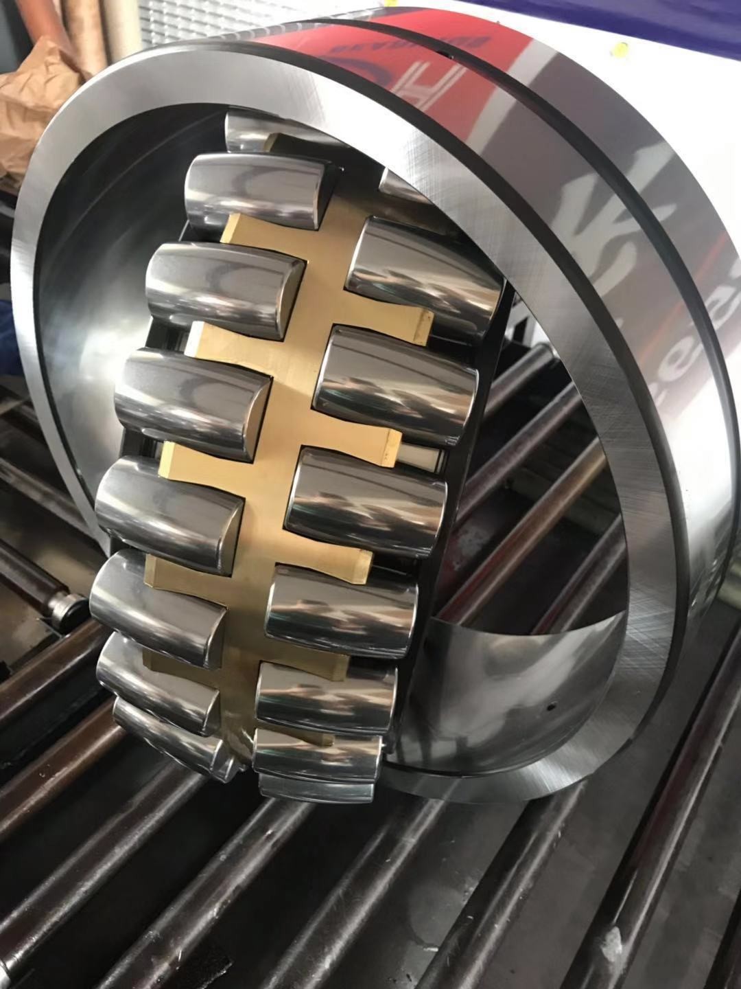 破碎機調心滾子軸承23160CAW33C3產(chǎn)品圖片