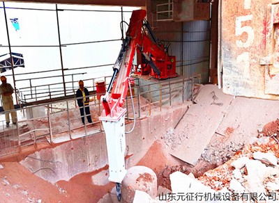 多功能料口破碎機械手臂