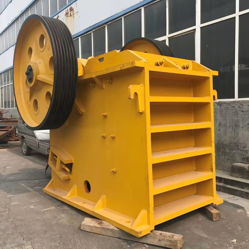 pe大型顎式破碎機礦山石料碎石機銅礦石石灰石碎石機設備