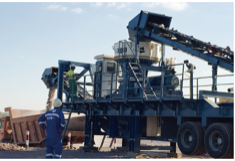 UMJ系列輪式移動式破碎篩分產(chǎn)品圖片