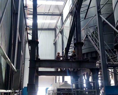 設(shè)備安裝現(xiàn)場