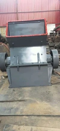  專業(yè)生產(chǎn)錘式破碎機(jī)錘破移動(dòng)式破碎機(jī)沖擊式制砂機(jī)雷蒙磨粉機(jī)產(chǎn)品圖片