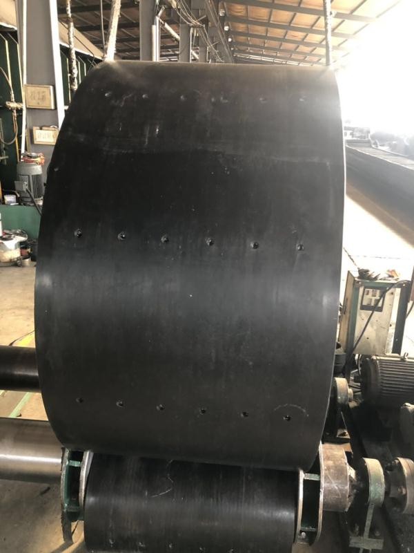 防撕裂網(wǎng)提升機(jī)鋼絲膠帶