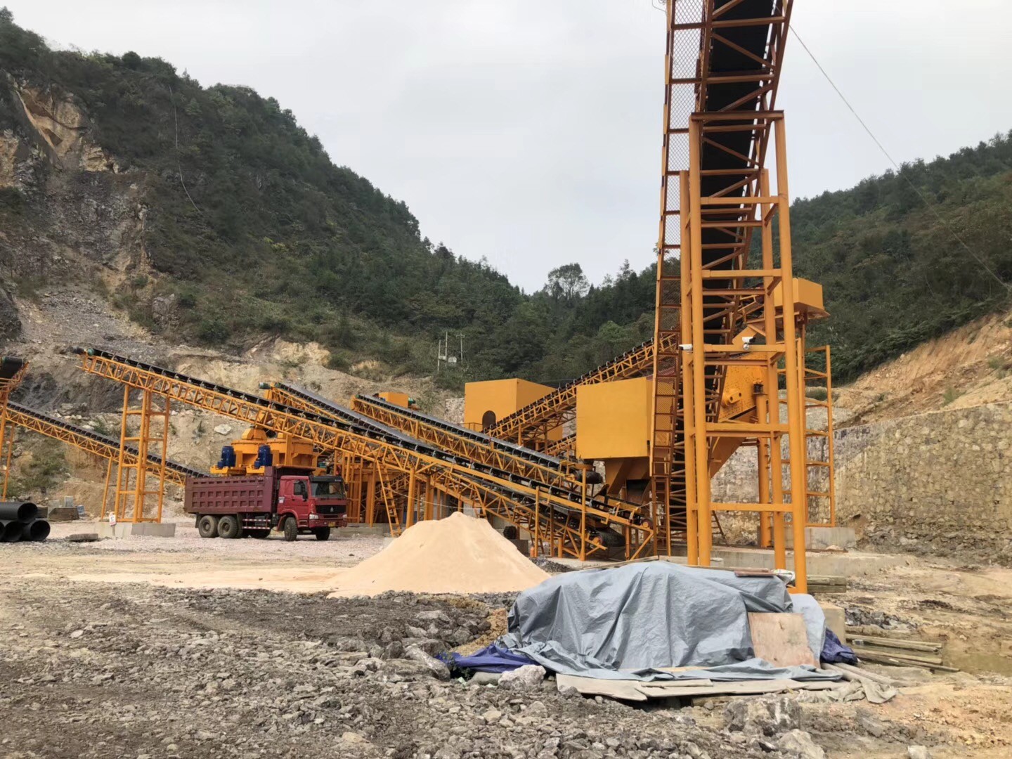 上海破碎機生產(chǎn)廠家誠征全國各區(qū)域代理商產(chǎn)品圖片