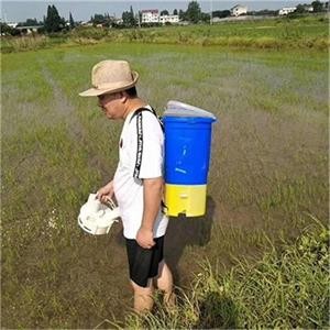  電動多功能拋肥機  大容量電動施肥器