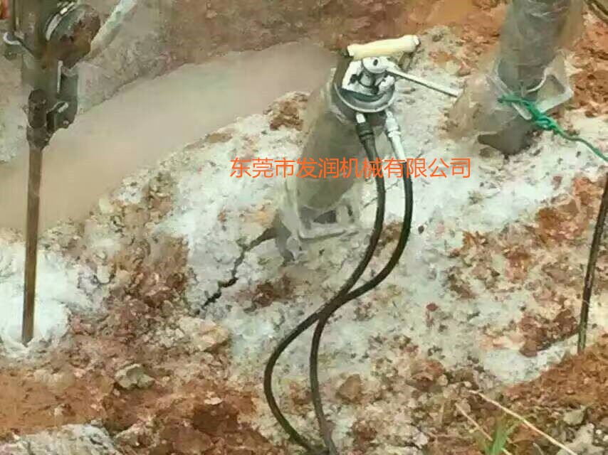 破石混凝土工具液壓分裂機(jī)