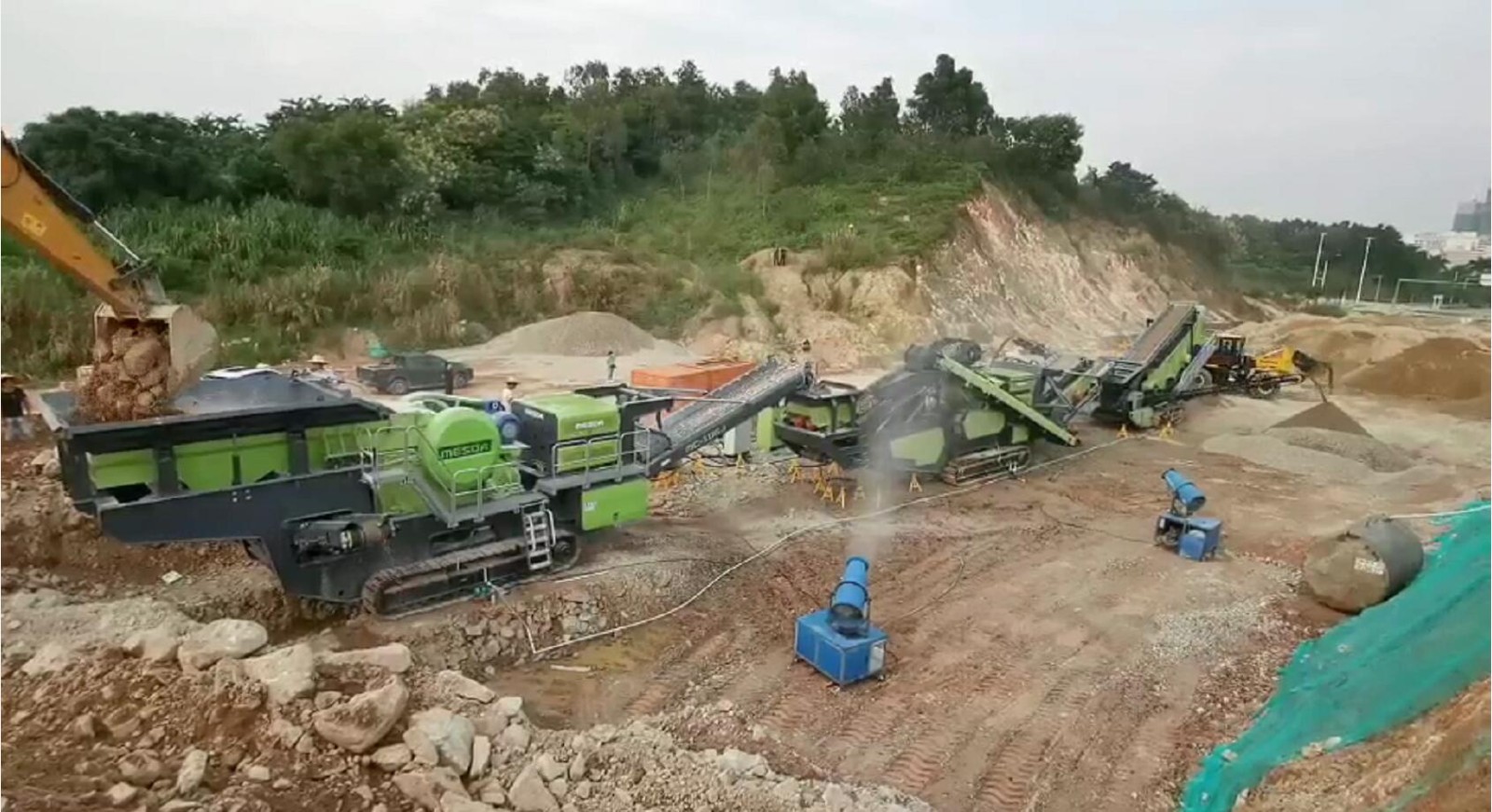 出租美斯達移動破碎站整套設(移動顎式破碎機，移動圓錐破碎機）