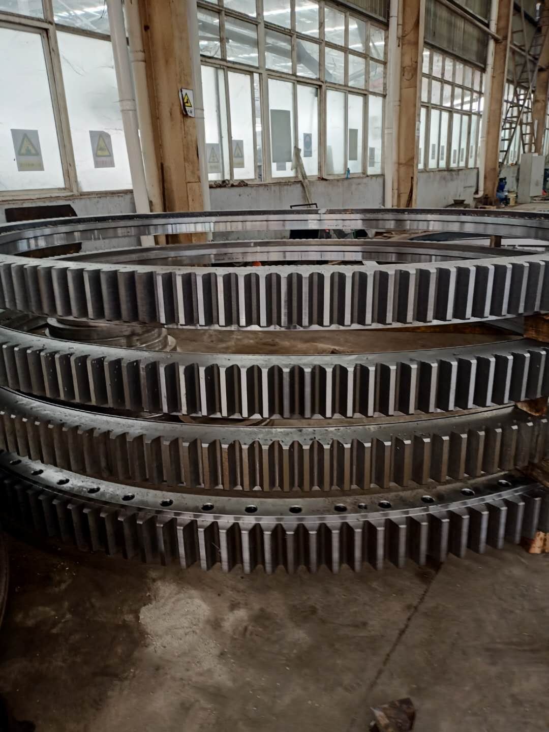  洛陽嘉維 供應大型回轉支承產品圖片