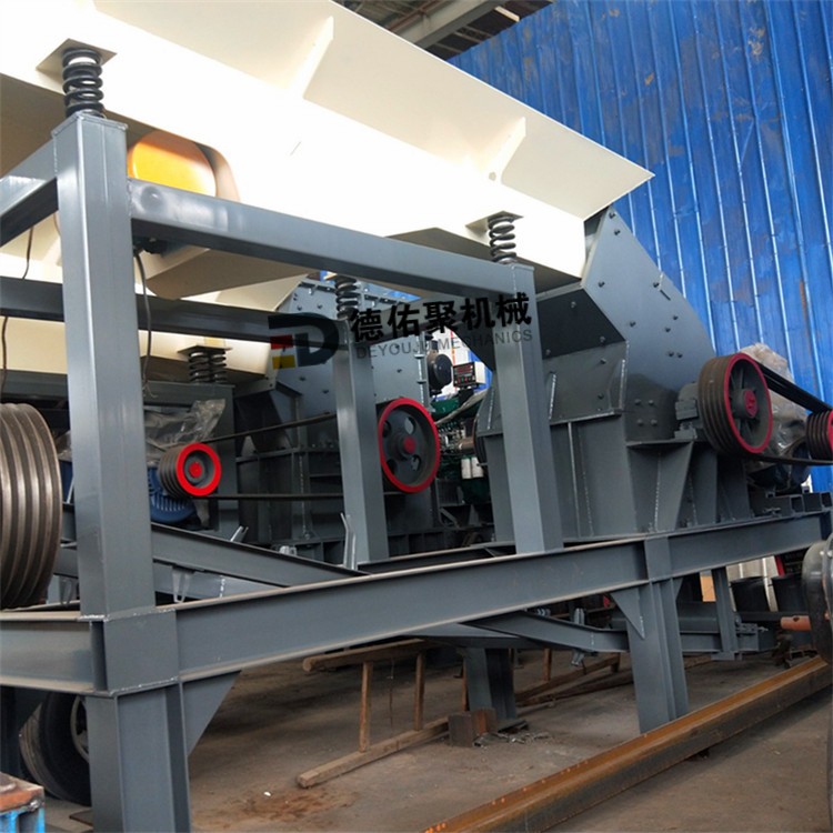 簡(jiǎn)易式移動(dòng)破碎車(chē)破碎站 小型組合式移動(dòng)制砂生產(chǎn)線 顎式破碎車(chē)產(chǎn)品圖片