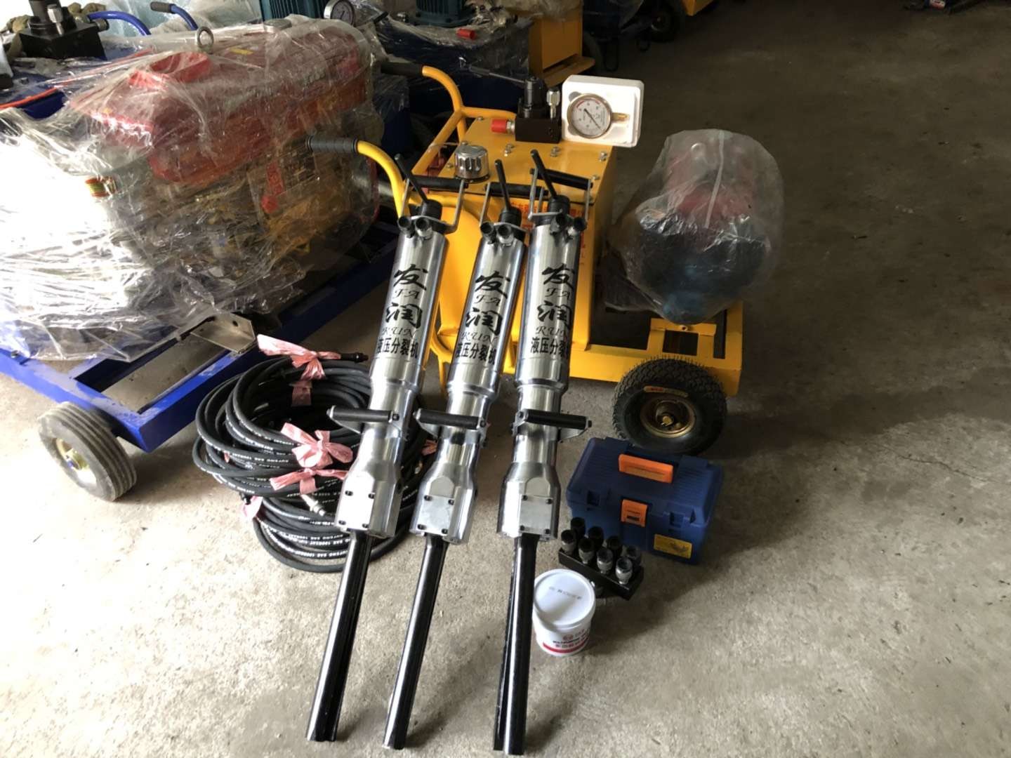  畢節(jié)石頭液壓劈裂機(jī)