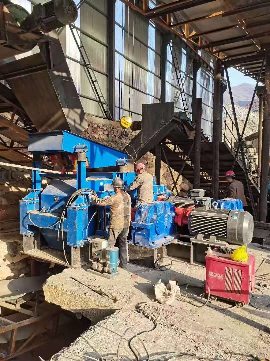 雙輥破碎機(jī)生產(chǎn)廠家