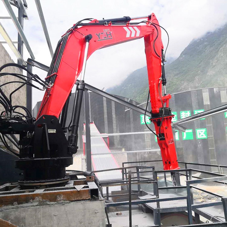 擺動(dòng)式電動(dòng)全液壓碎石機(jī)