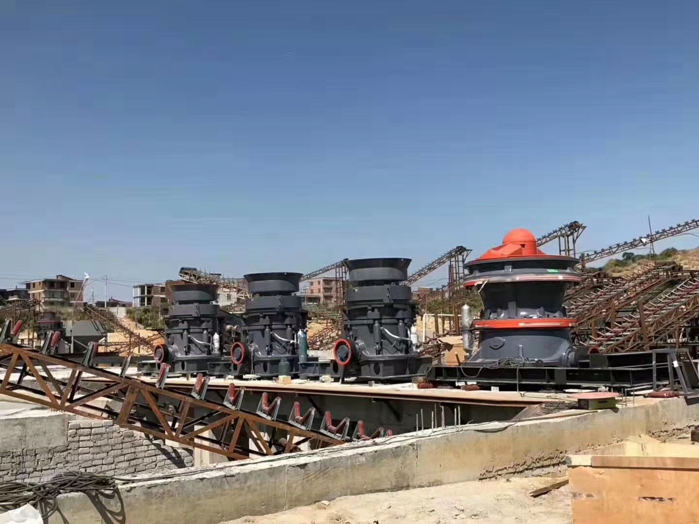 全液壓圓錐破產品圖片