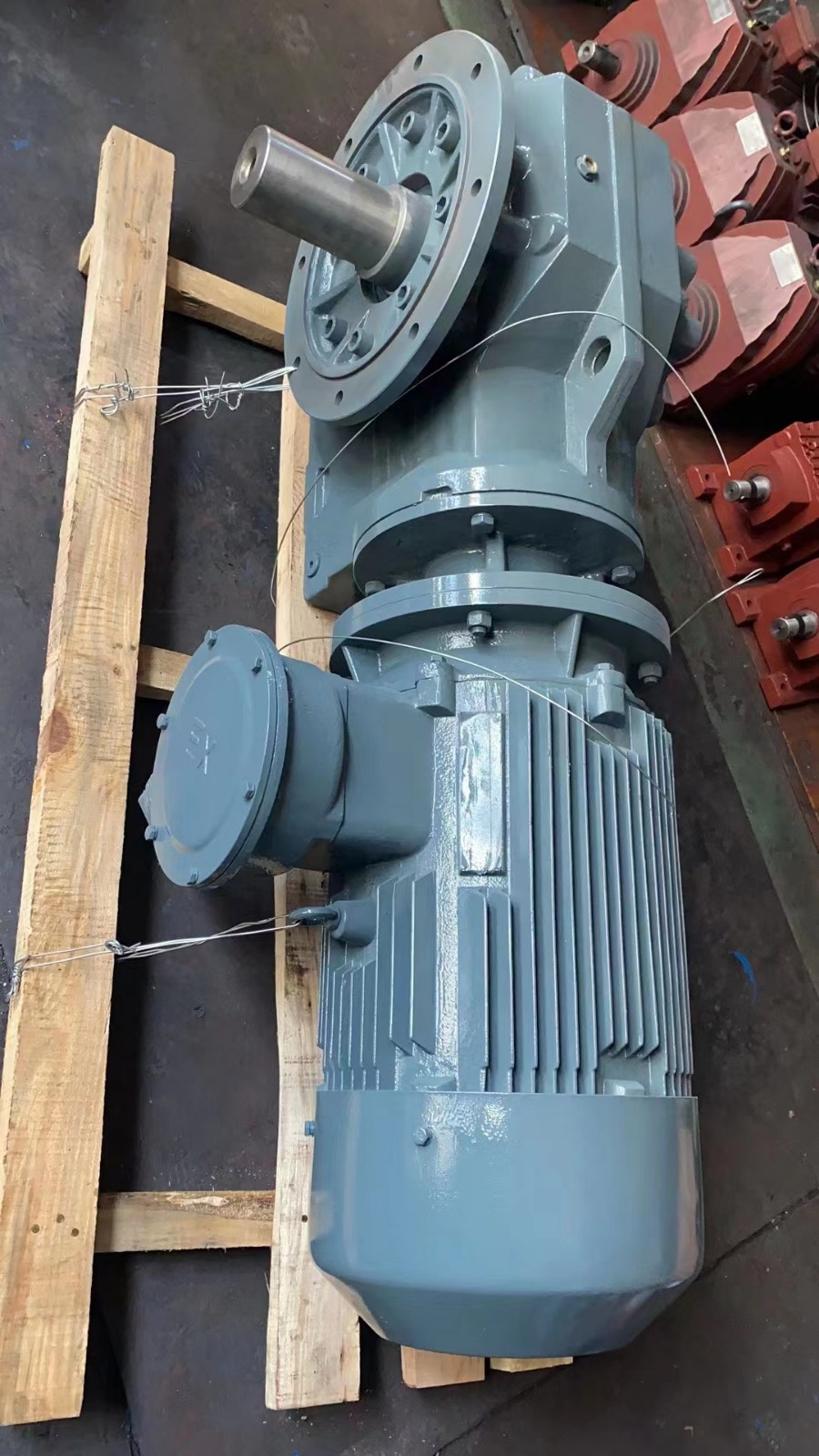 上海傘齒輪減速機產(chǎn)品圖片