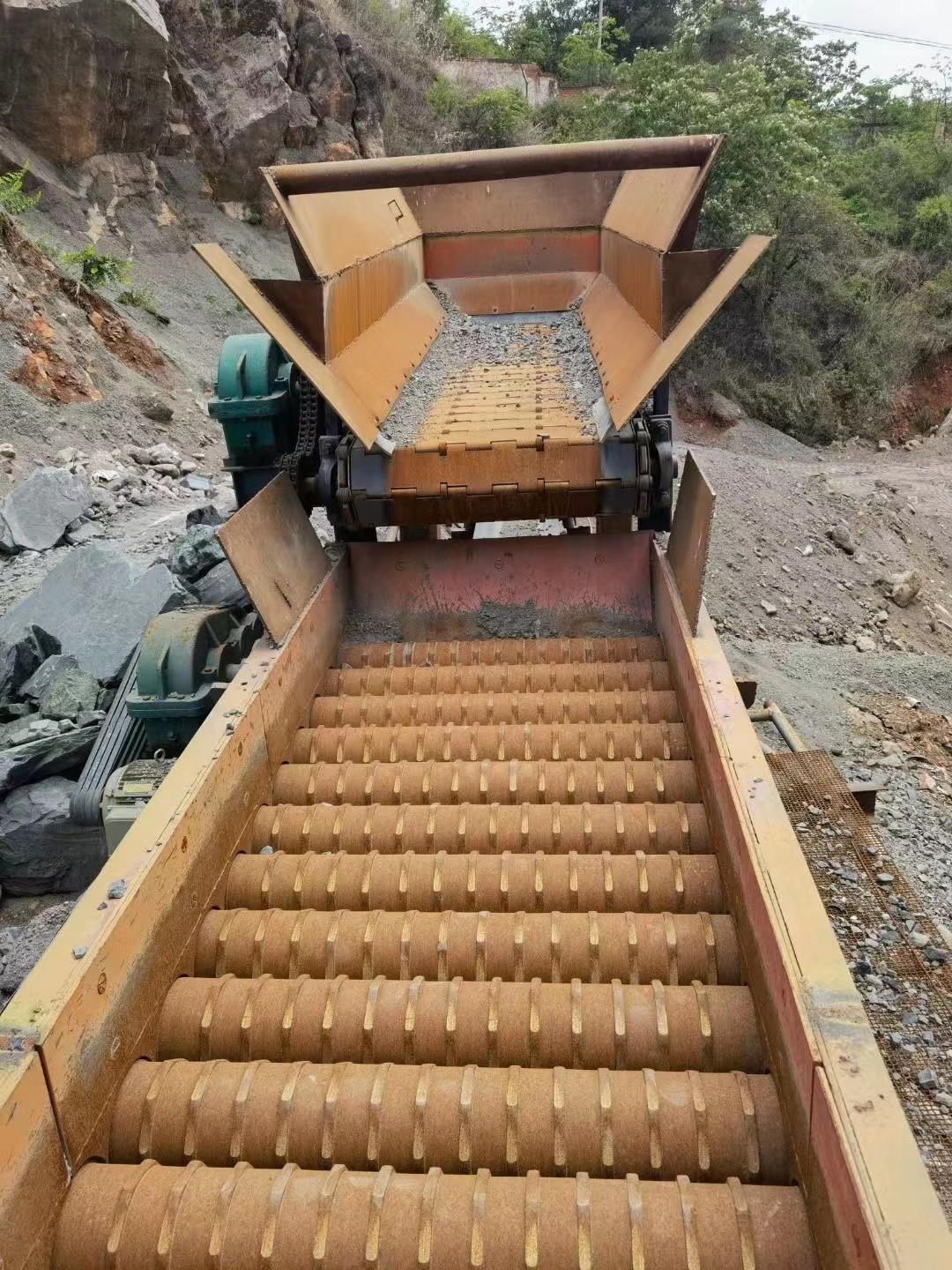 二手時產(chǎn)100方-150方泥石分離機(jī)石子生產(chǎn)線設(shè)備出售16萬