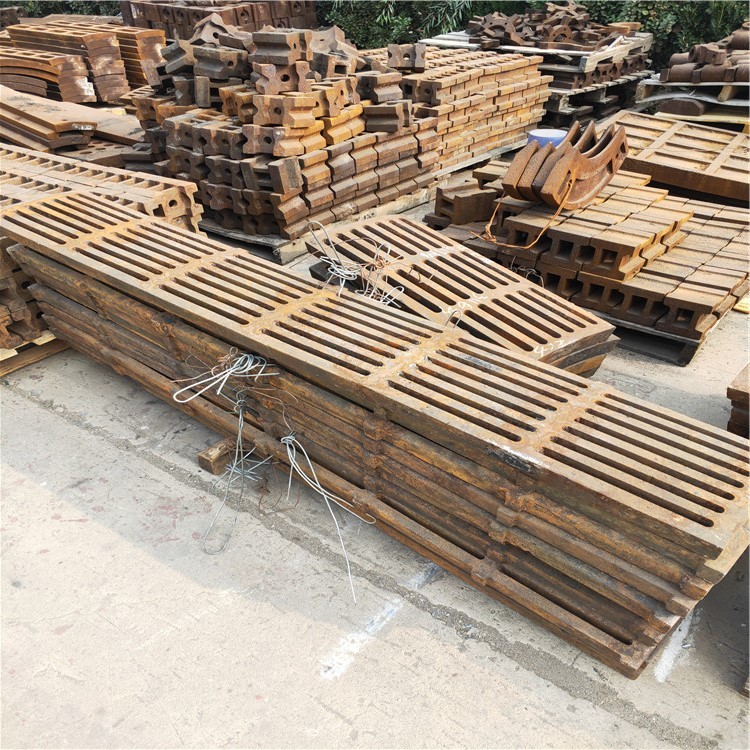 高錳鋼耐磨破碎機(jī)制砂機(jī)立軸式復(fù)合式制砂機(jī)內(nèi)襯篩板篦子條子