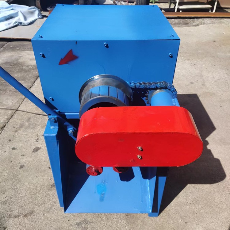 汽車濾清器整套處理設(shè)備 機油濾芯拆解機 廢舊油葫蘆機濾切割機械