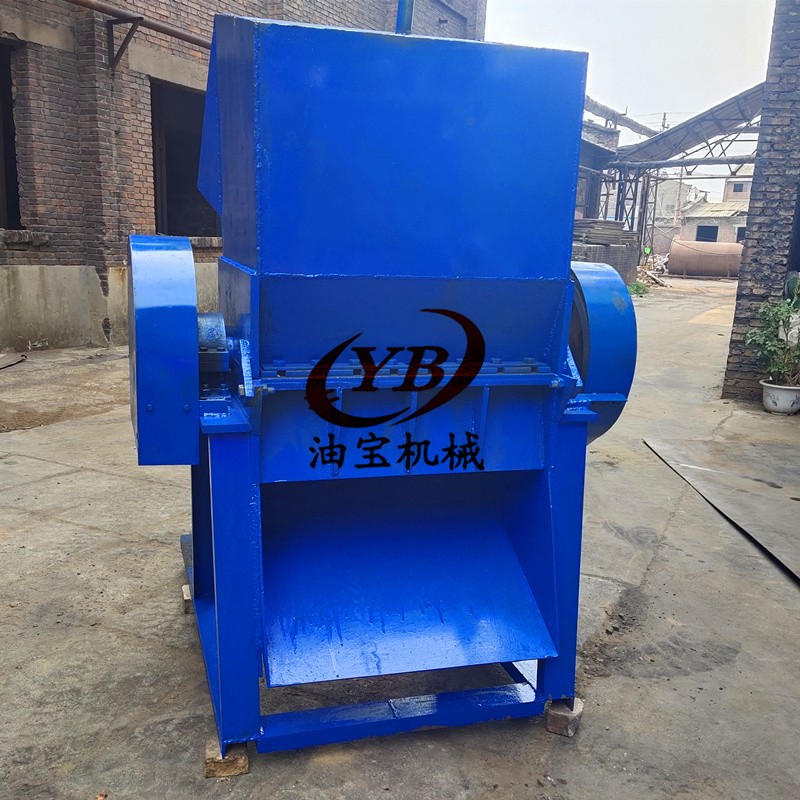 廢塑料筐粉碎機(jī)，強(qiáng)力廢塑料粉碎機(jī)設(shè)備