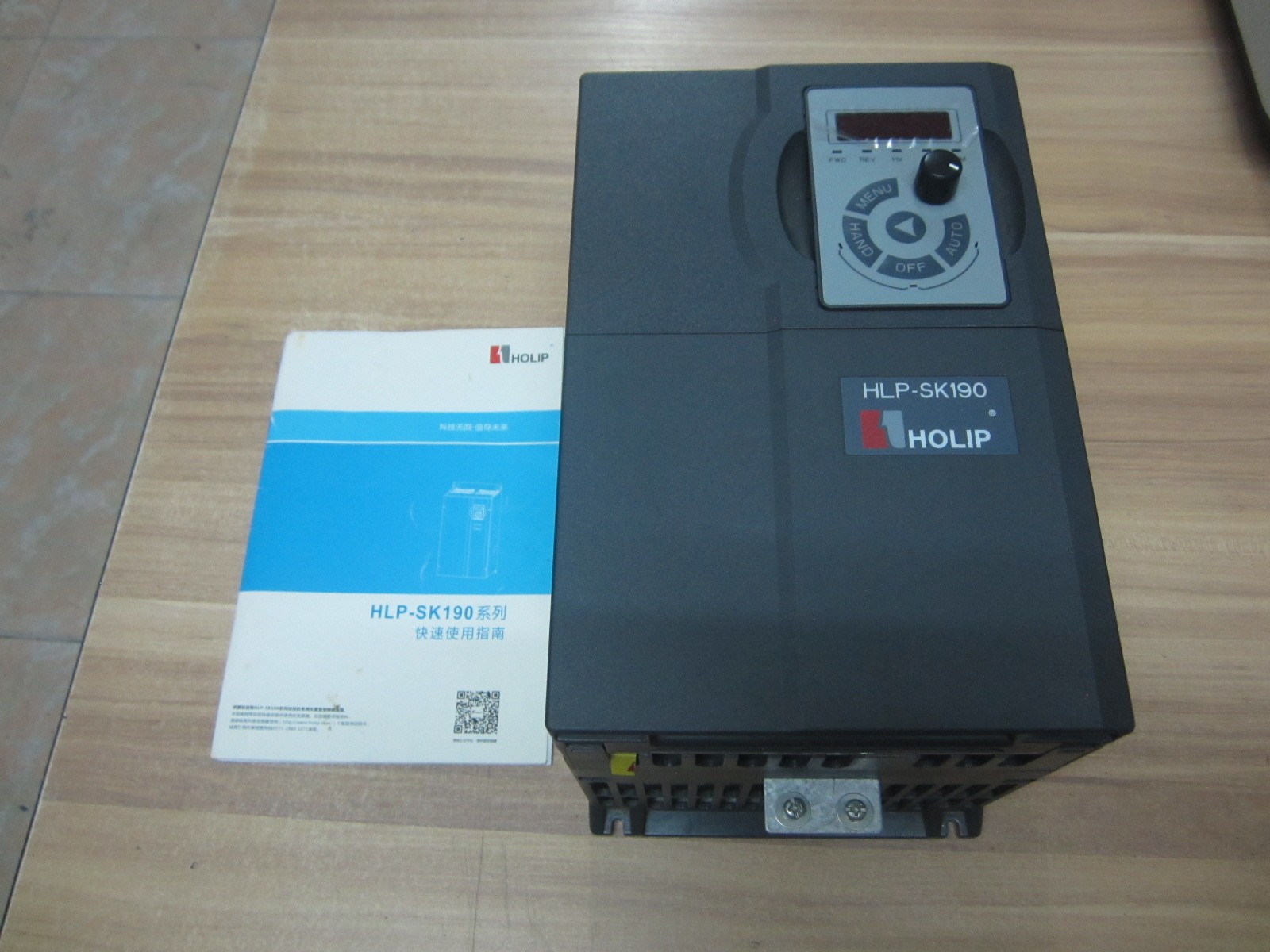 CRRC-NSP110變頻器/中國中車變頻器/ 1/C:CRRC-NSP11001D543P產(chǎn)品圖片