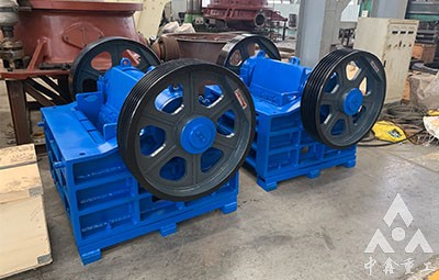 PE900×1200顎式破碎機(jī)