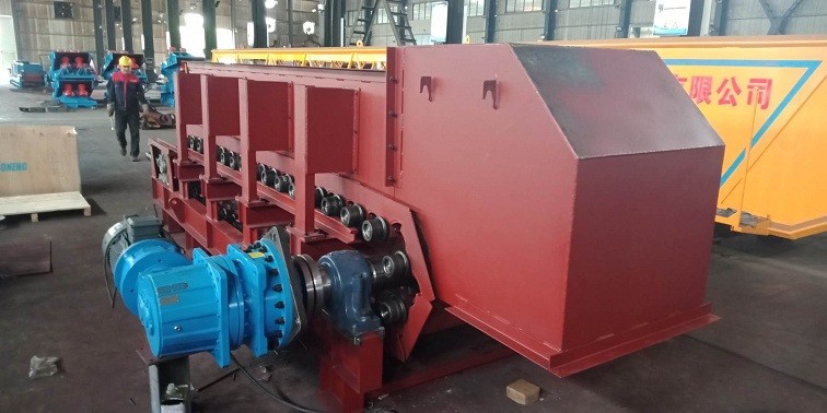 重型板式給料機料倉漏斗襯板技術改造