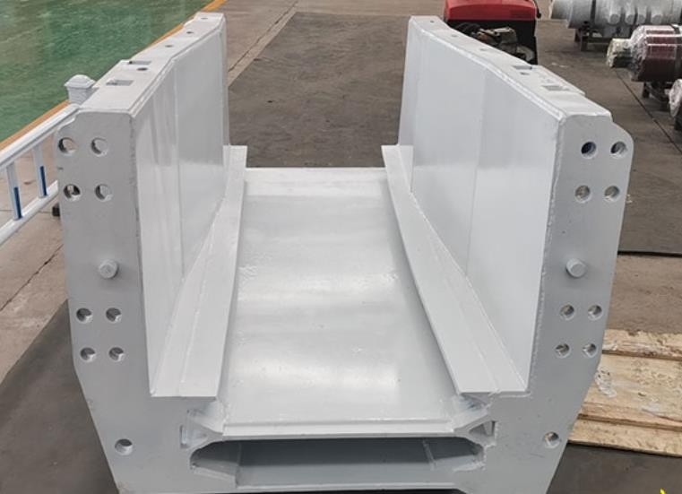 煤礦刮板輸送機(jī)和轉(zhuǎn)載機(jī)用105SF04中部槽