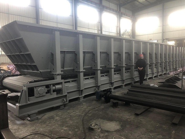 板帶地表給料機(jī)的輸送運(yùn)行裝置產(chǎn)品圖片