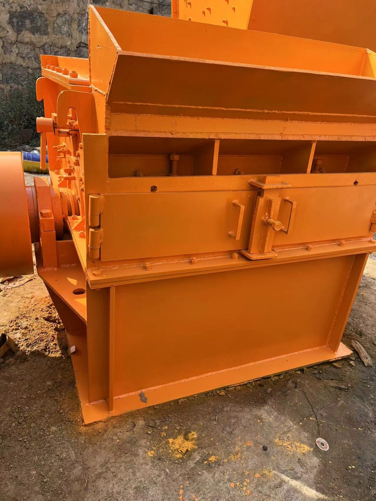 二手制砂生產(chǎn)線設(shè)備制砂機(jī)打砂機(jī)時產(chǎn)80噸6萬處理產(chǎn)品圖片