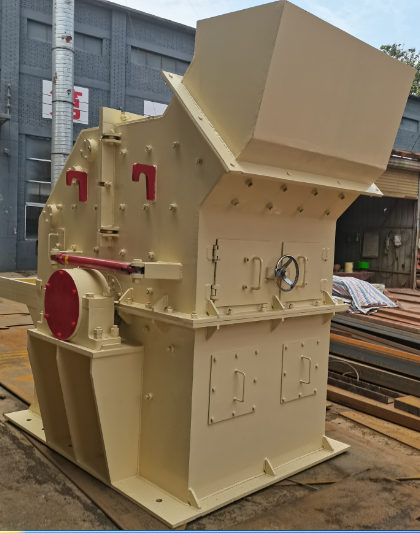 供應(yīng)河南少林重機(jī)錘式破碎機(jī)，破碎效果好，型號(hào)齊全
