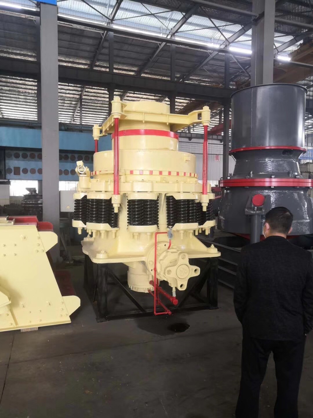 供應圓錐式破碎機圓錐石料碎石機廠家