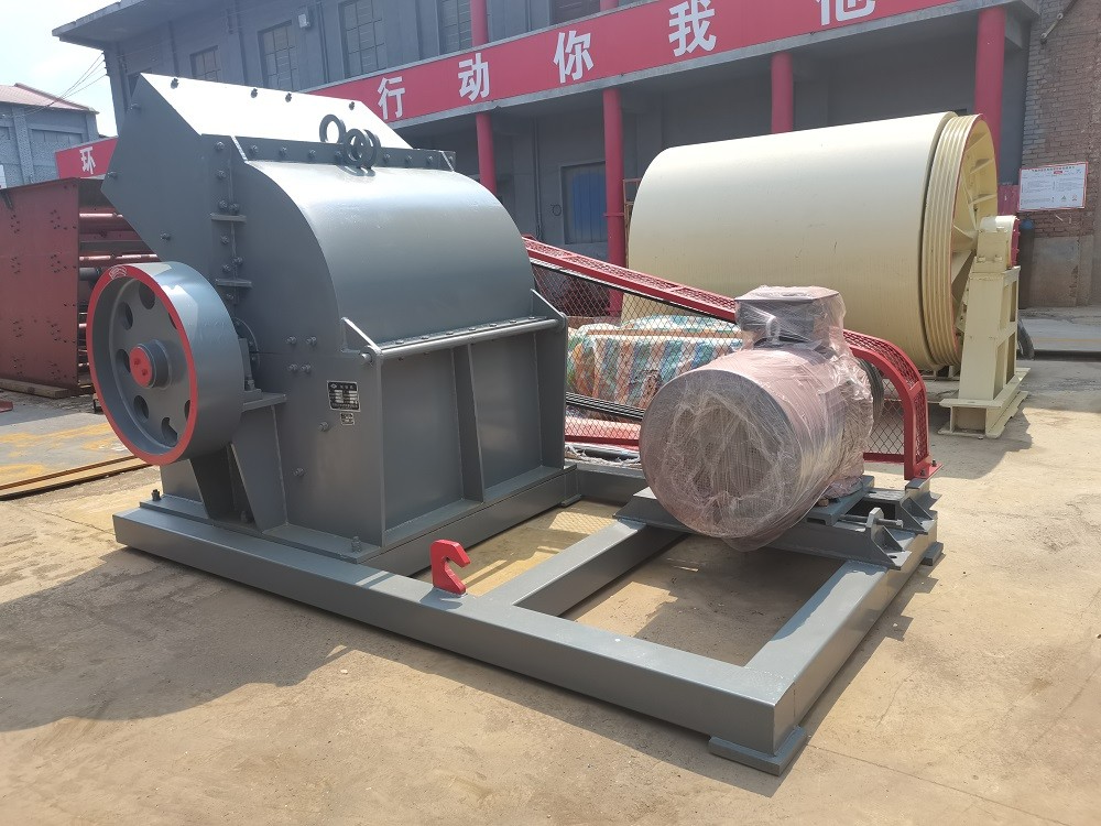 PC1010錘式破碎機    石灰石破碎機