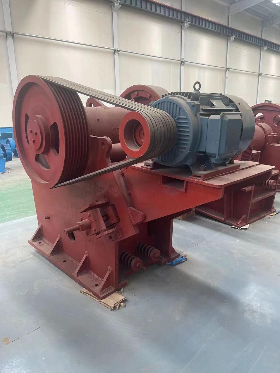 PE400×600歐版顎式破碎機  鵝卵石破碎機