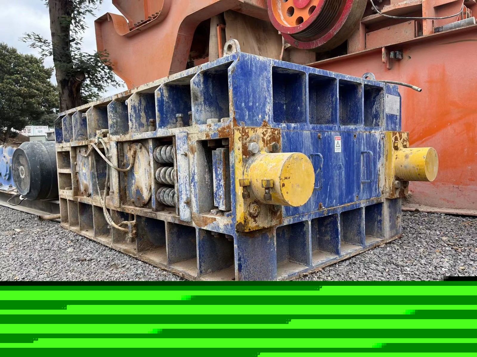 二手茨壩礦機(jī)破碎機(jī)制砂機(jī)制砂生產(chǎn)線