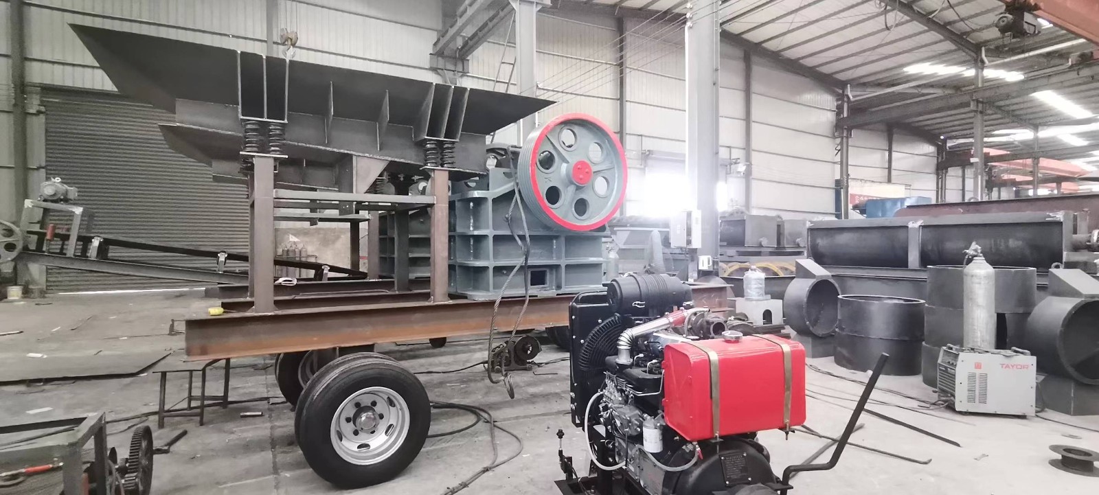 車載移動式顎式破碎機產(chǎn)品圖片