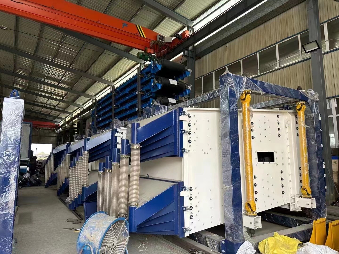 砂石專用方形搖擺篩振動(dòng)篩源頭廠家