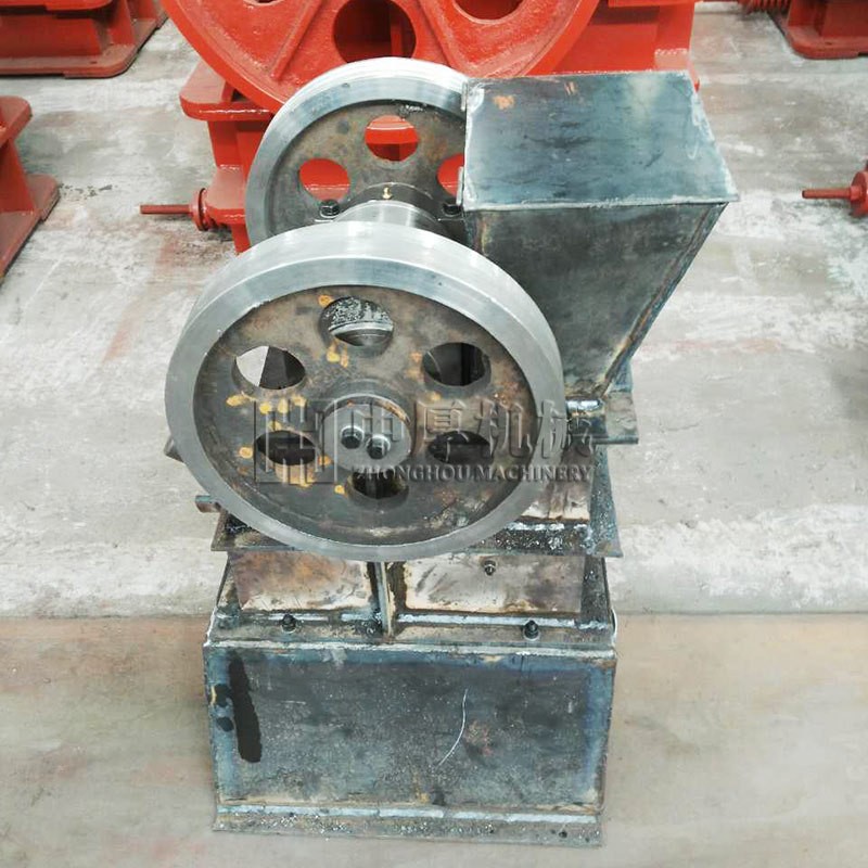 中厚鄂式破碎機