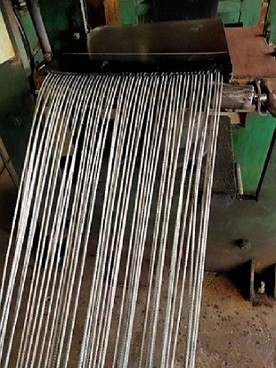 耐磨鋼絲繩提升帶 斗提機(jī)鋼絲繩膠帶 輸送機(jī)皮帶
