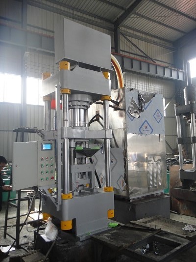 Y徐州市全自動四柱通用液壓機(jī)使用廣泛 產(chǎn)品圖片