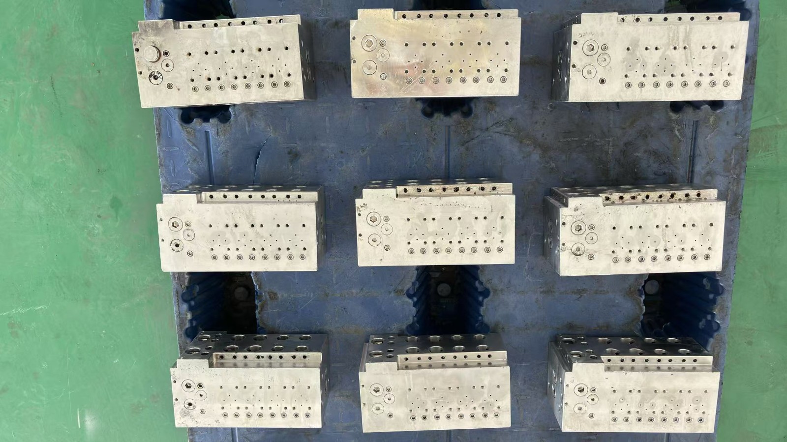 維修各類電液控支架控制器鄭煤天瑪航天等 全國合作商