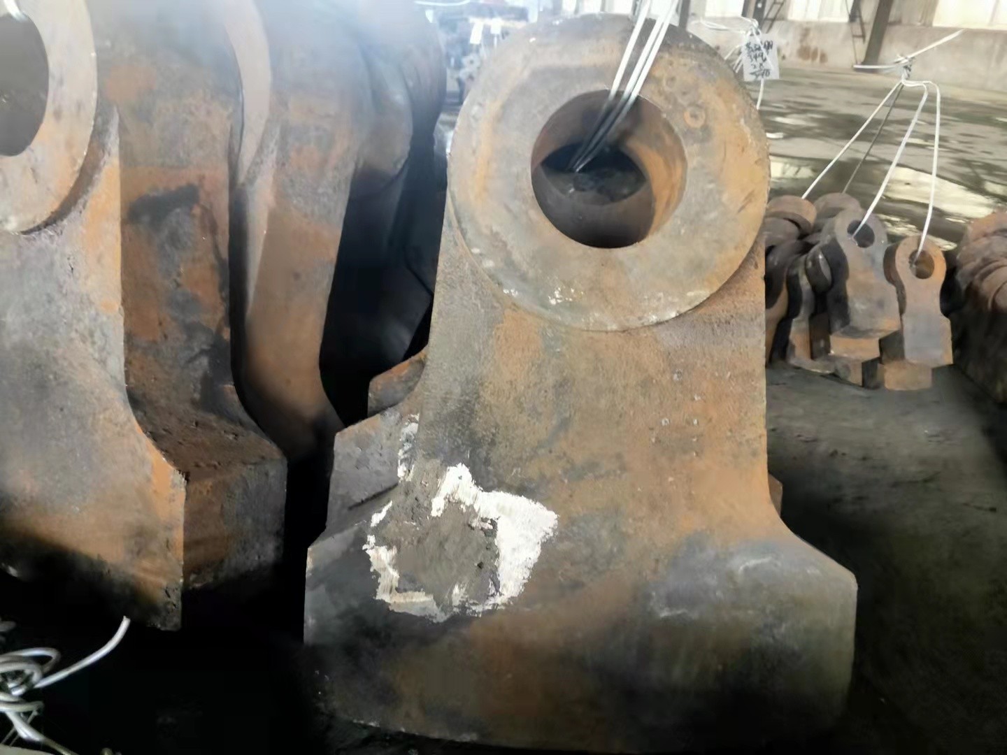 小型錘式破碎機(jī)高錳鋼錘頭 反擊式制砂機(jī)硬榔頭 碎石機(jī)篩網(wǎng)