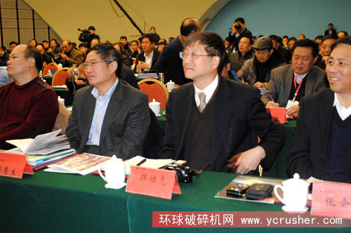 第二屆中國鑄造協(xié)會耐磨鑄件分會年會參會專家云集，年會又是學術盛宴