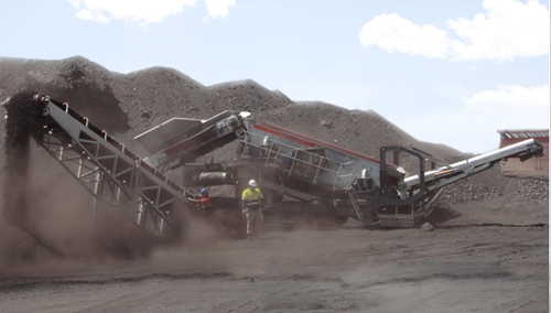 履帶篩分移動破碎站