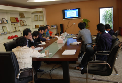 上海東蒙路橋機(jī)械有限公司組織員工進(jìn)行制砂機(jī)培訓(xùn)