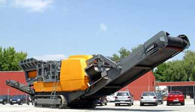 鄭州鼎盛反擊式移動(dòng)破碎機(jī)