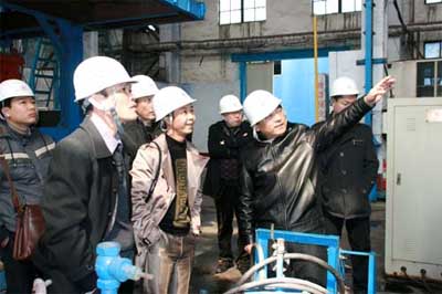 越南國家煤礦工業(yè)公司到萊蕪煤機(jī)破碎機(jī)事業(yè)部考察