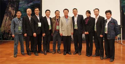 磨粉機(jī)制造廠桂林鴻程管理人員參加主題為&ldquo;如何突破自己的工作瓶頸&rdquo;的培訓(xùn)課程