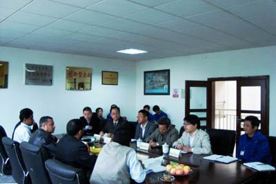 成智重工相關領導與國外客戶洽談