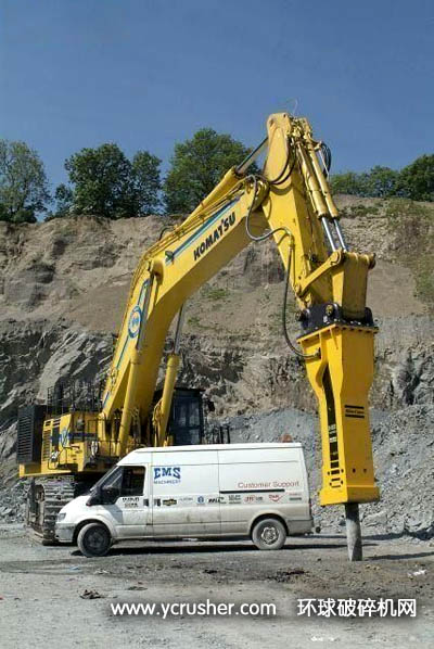 安裝在CAT385C挖掘機(jī)上的阿特拉斯&bull;科普柯破碎錘