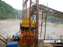 砂石骨料生產(chǎn)線中的圓錐破碎機(jī)設(shè)備