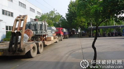 湖州巨松礦業(yè)有限公司破碎機